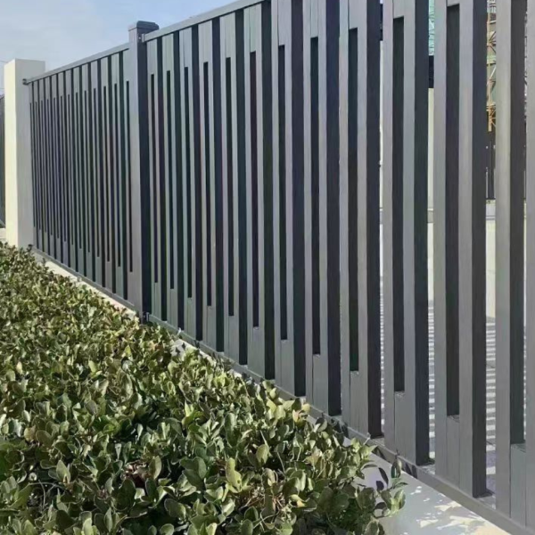 2 Aluminum Alloy-Material Courtyard Railing